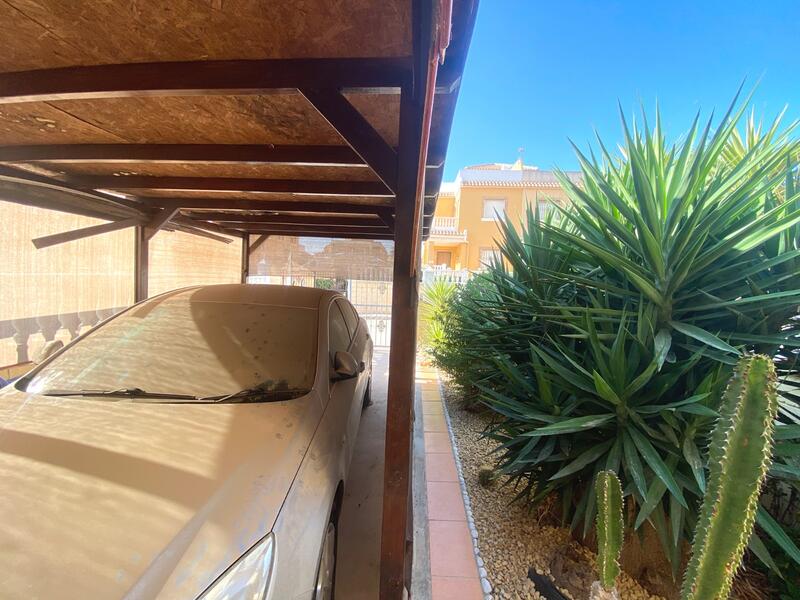 2 slaapkamer Villa Te koop 2 slaapkamer Villa Te koop