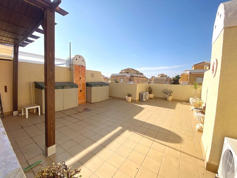 2 slaapkamer Villa Te koop 2 slaapkamer Villa Te koop