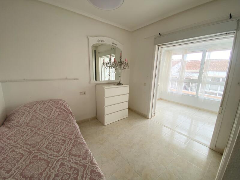 2 sovrum Radhus till salu