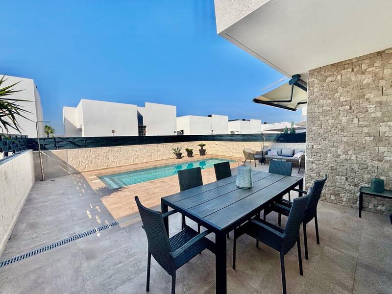 2 bedroom Villa for sale