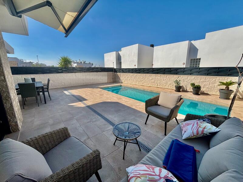 2 bedroom Villa for sale