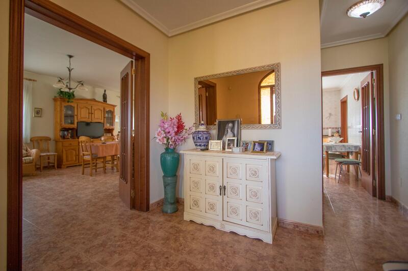 4 bedroom Country House for sale