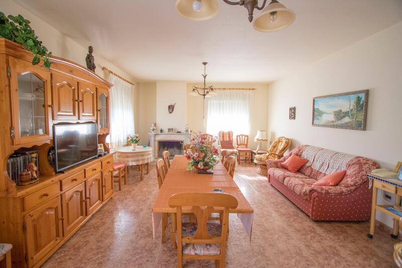 4 bedroom Country House for sale