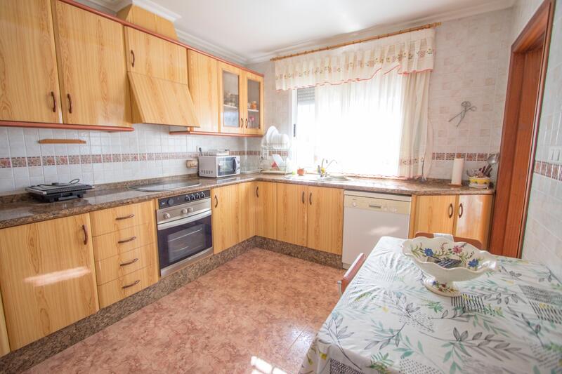 4 bedroom Country House for sale