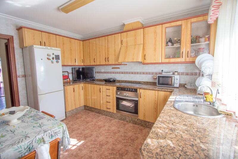 4 bedroom Country House for sale