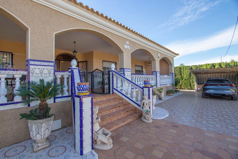 4 bedroom Country House for sale