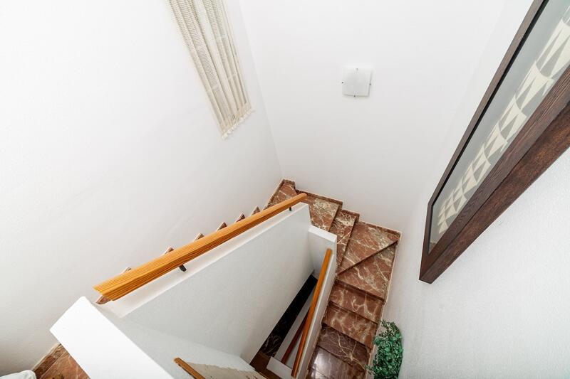 2 bedroom Townhouse for sale