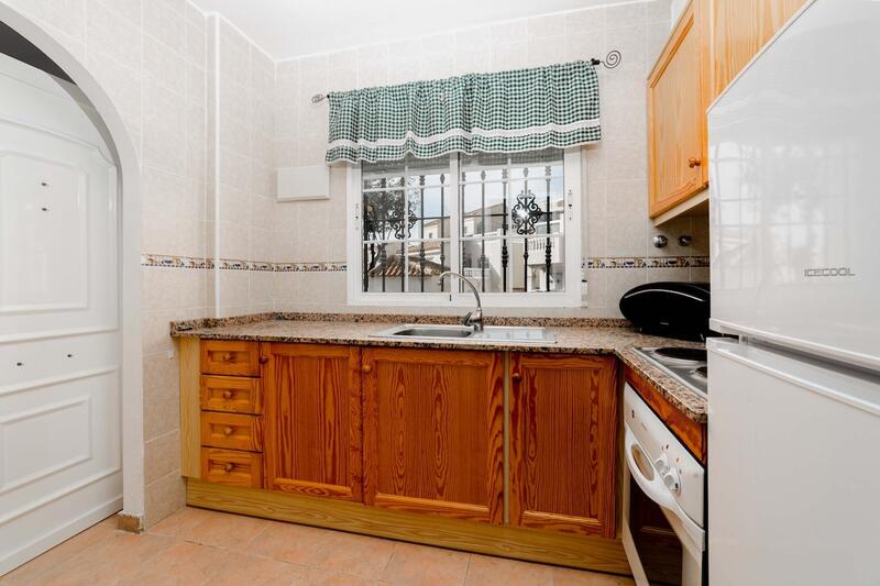 2 bedroom Townhouse for sale