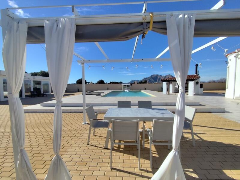 3 bedroom Villa for sale