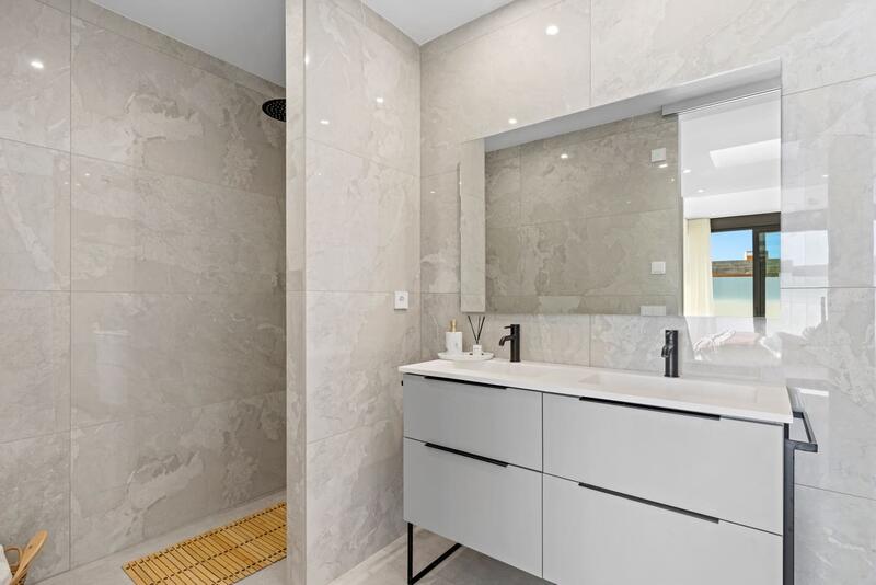 3 спальная комната вилла продается