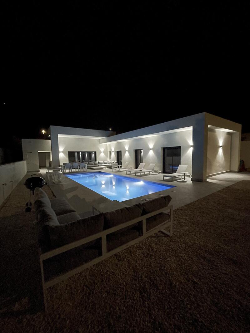 3 bedroom Villa for sale