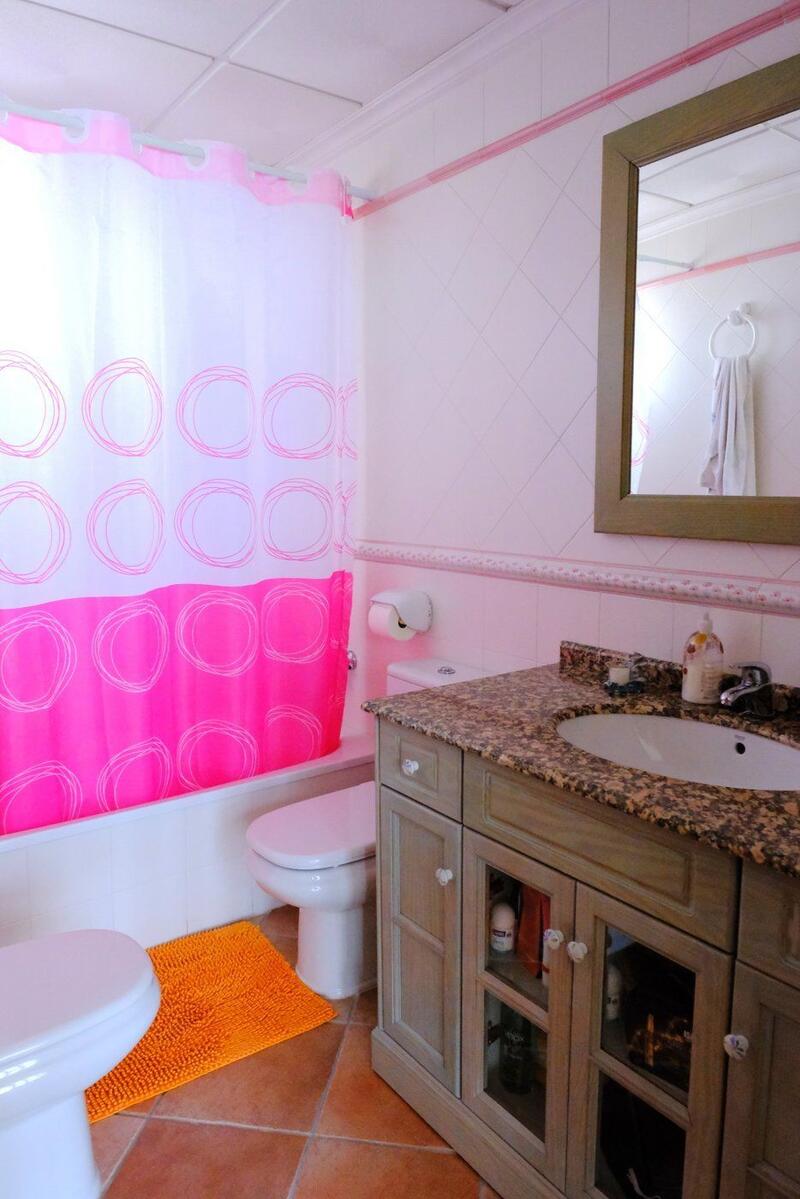 5 bedroom Villa for sale