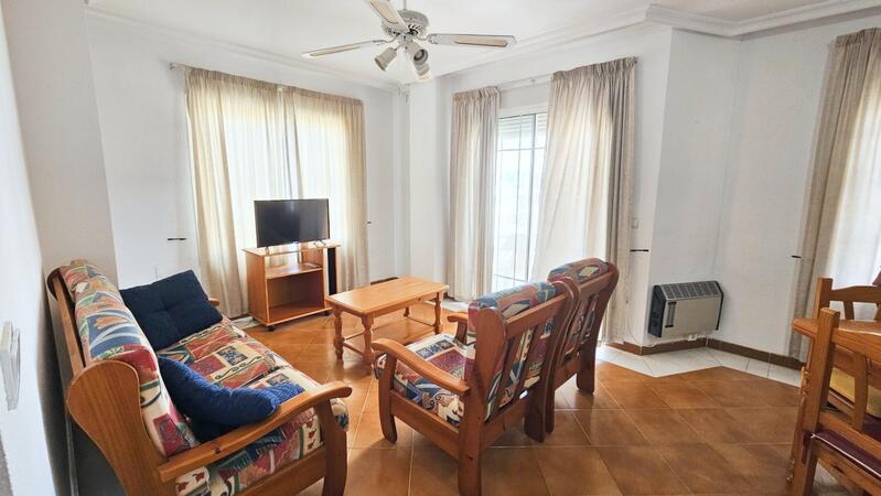 3 спальная комната городская тюрьма продается