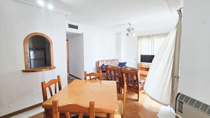 3 спальная комната городская тюрьма продается