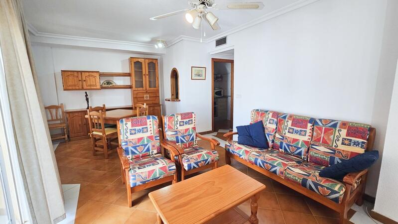 3 спальная комната городская тюрьма продается