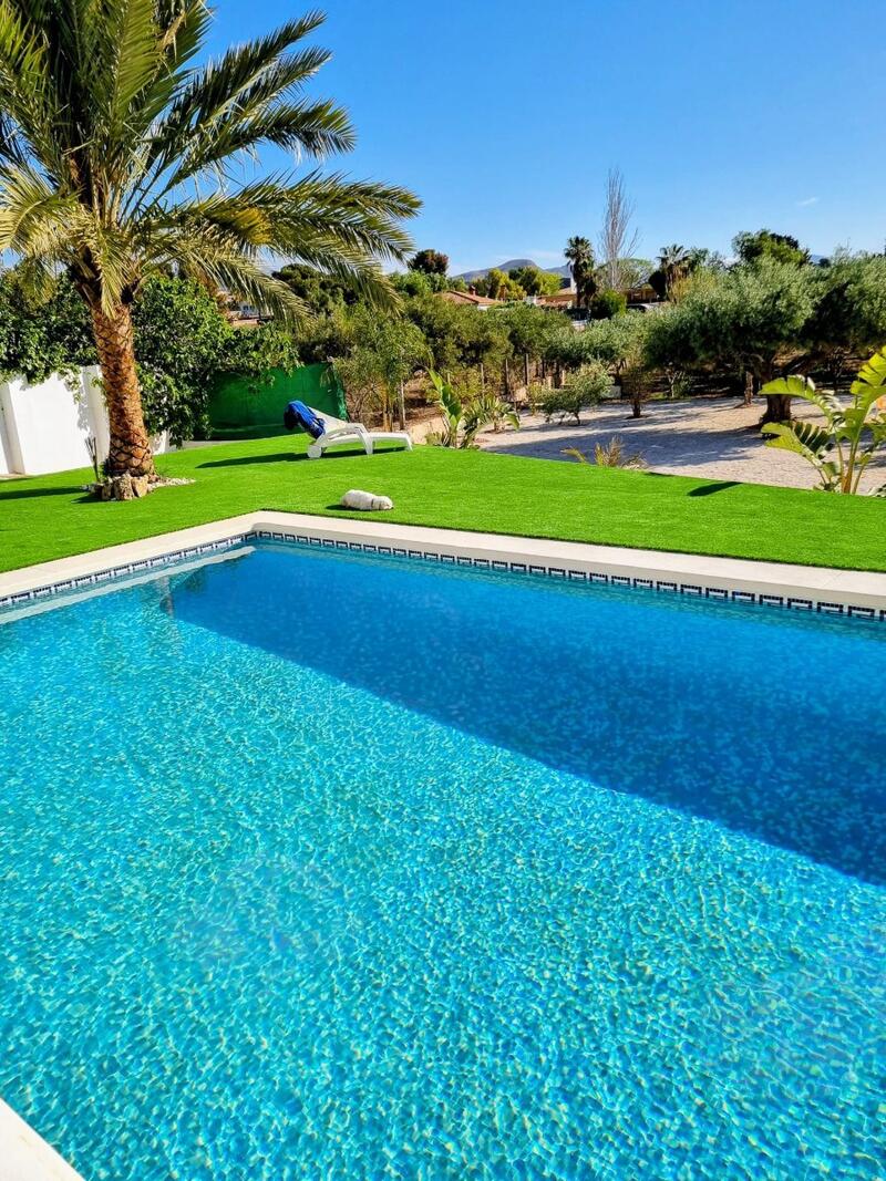 6 soveværelse Landsted til salg 6 soveværelse Landsted til salg