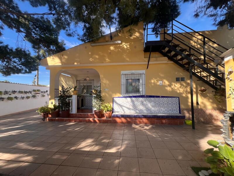 6 soveværelse Landsted til salg 6 soveværelse Landsted til salg