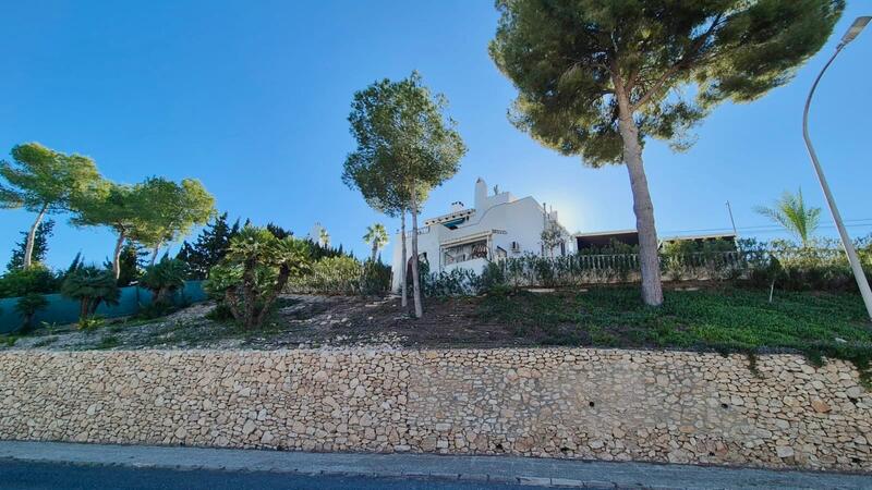 4 bedroom Villa for sale