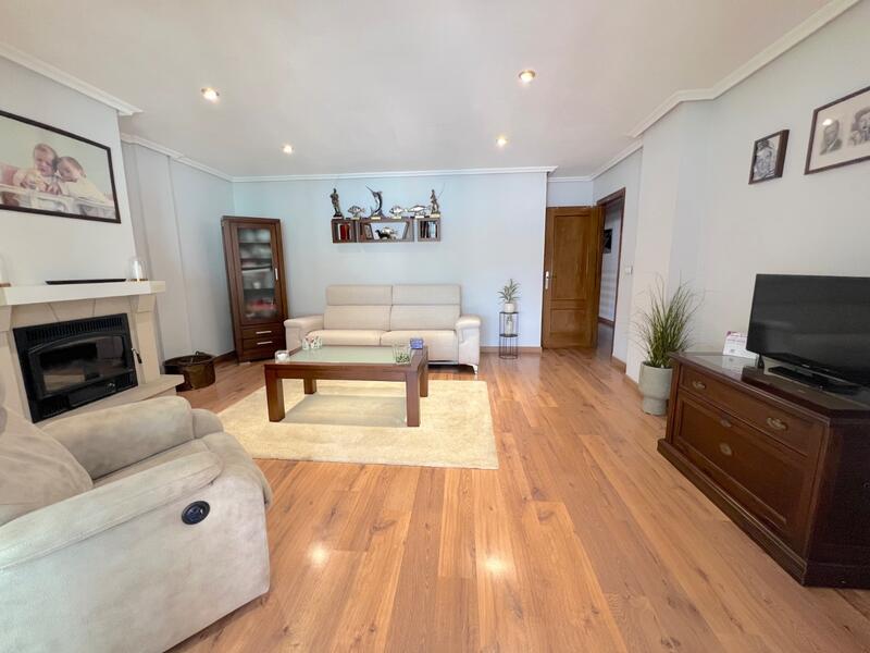 6 Cuarto Villa en venta