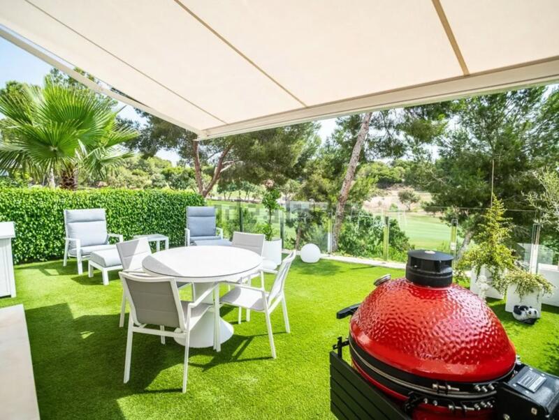 2 slaapkamer Gezinswoning Te koop 2 slaapkamer Gezinswoning Te koop