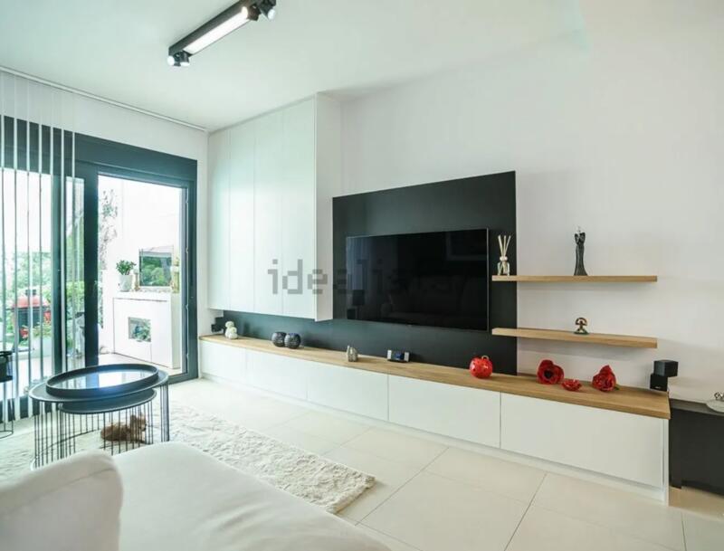 2 slaapkamer Gezinswoning Te koop 2 slaapkamer Gezinswoning Te koop