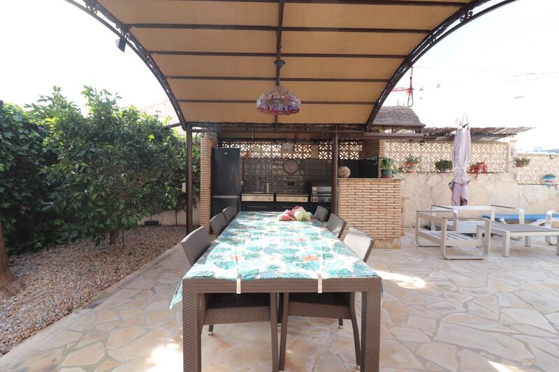 3 Cuarto Villa en venta