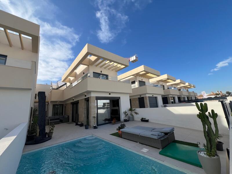 3 slaapkamer Villa Te koop