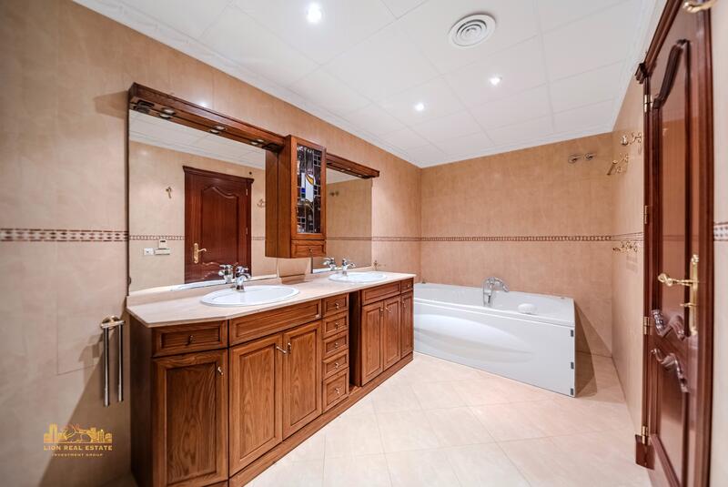 5 soveværelse Villa til salg