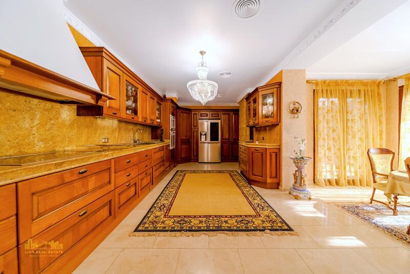 5 soveværelse Villa til salg