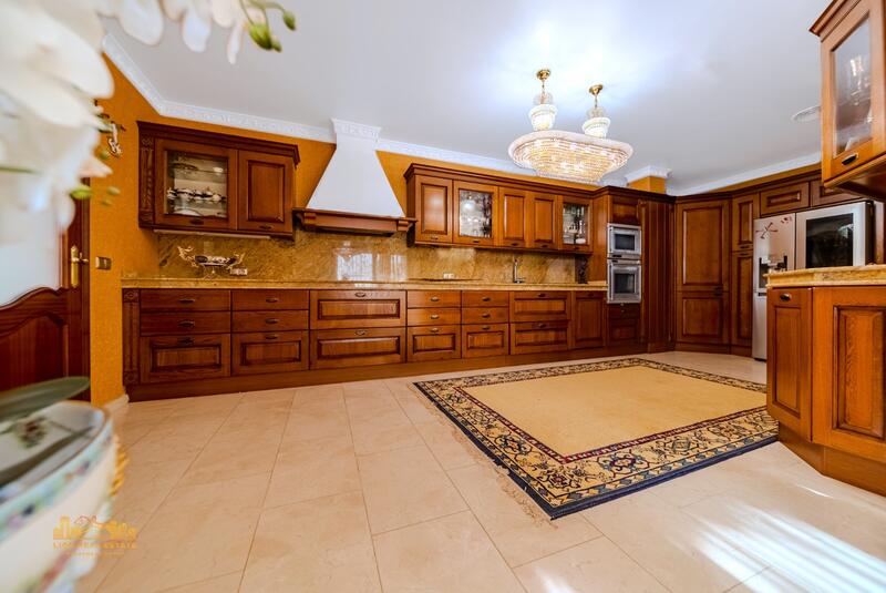 5 soveværelse Villa til salg