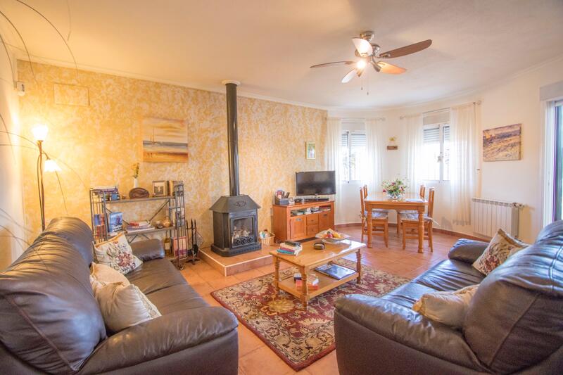 2 soveværelse Landsted til salg