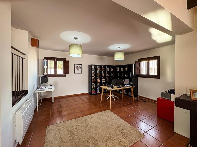 4 slaapkamer Villa Te koop 4 slaapkamer Villa Te koop