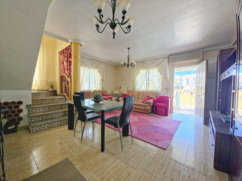 3 bedroom Villa for sale