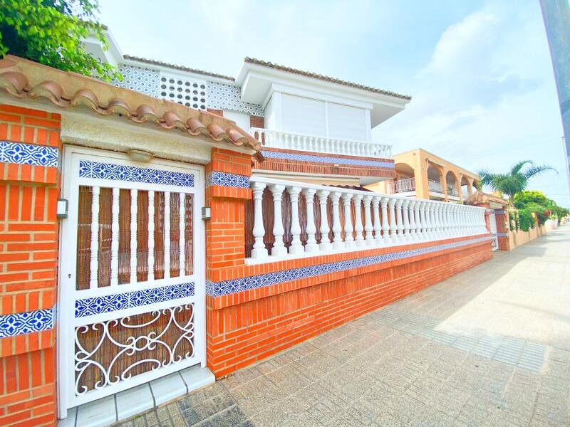 4 chambre Villa à vendre