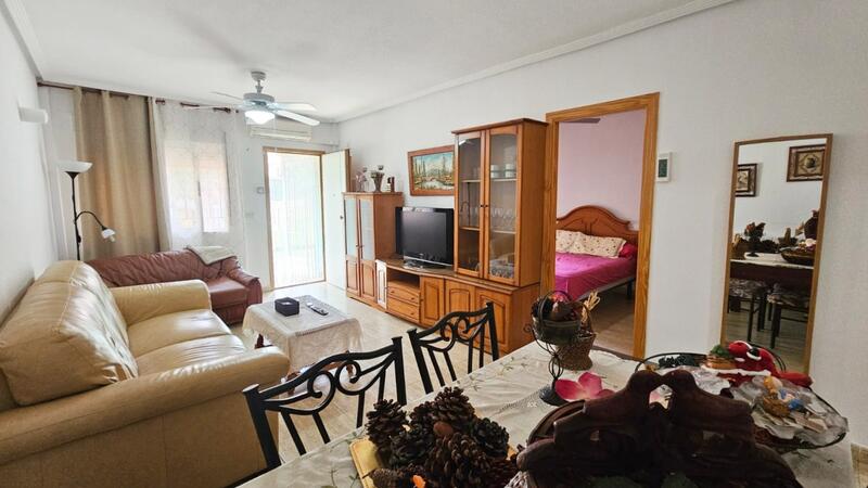 2 bedroom Townhouse for sale