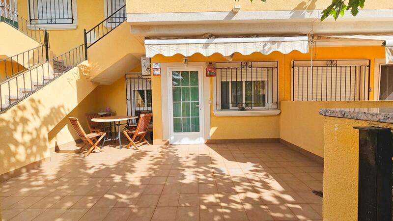 2 bedroom Townhouse for sale