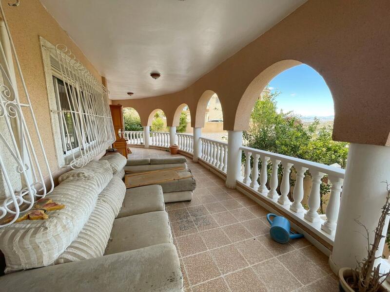 5 bedroom Villa for sale