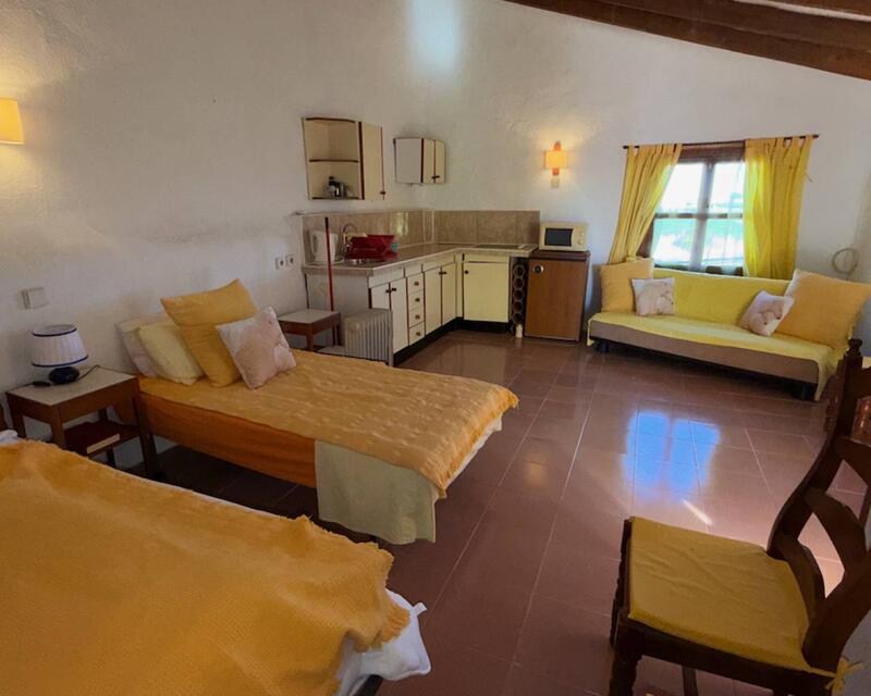 6 bedroom Country House for sale