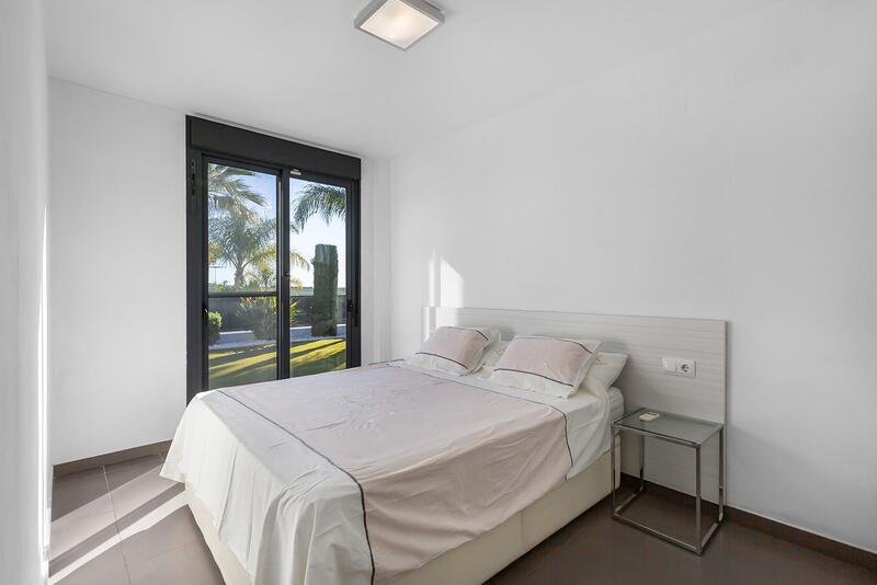 3 slaapkamer Gezinswoning Te koop 3 slaapkamer Gezinswoning Te koop