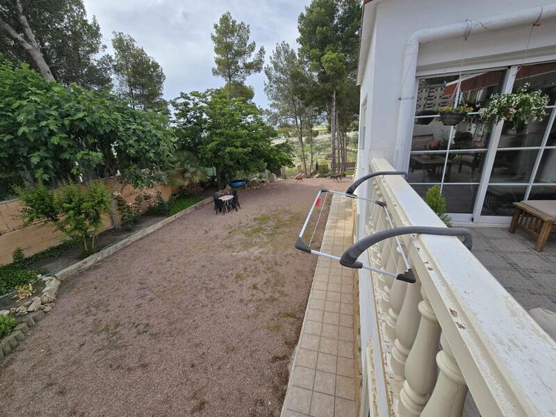 3 bedroom Country House for sale