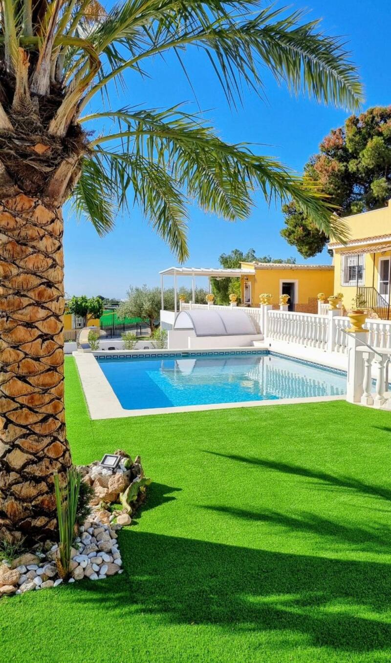 6 bedroom Country House for sale