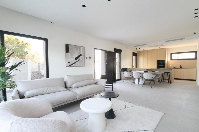 4 bedroom Villa for sale