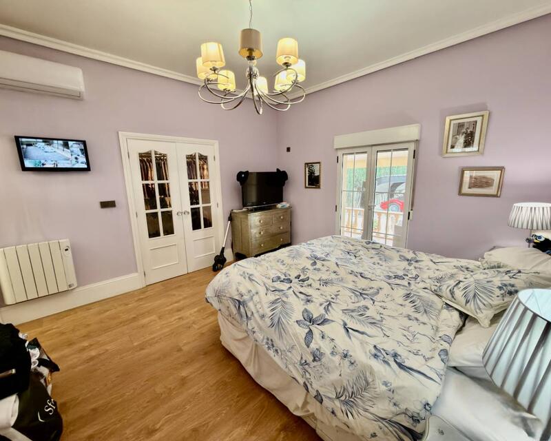 6 Schlafzimmer Villa zu verkaufen