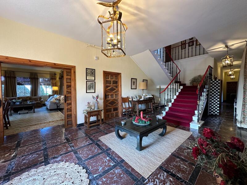 15 bedroom Country House for sale