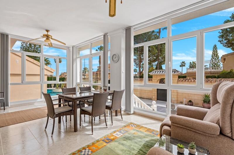 4 bedroom Villa for sale