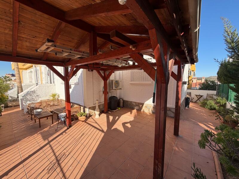 2 Schlafzimmer Villa zu verkaufen