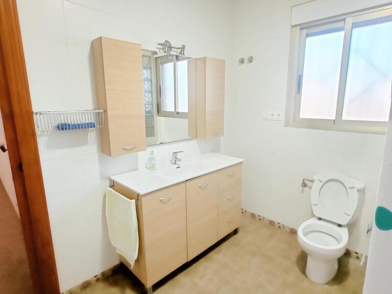 6 bedroom Villa for sale