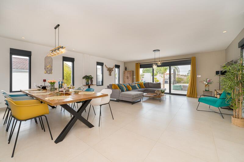 5 bedroom Villa for sale