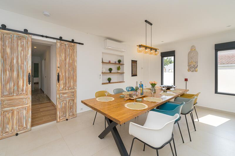 5 bedroom Villa for sale