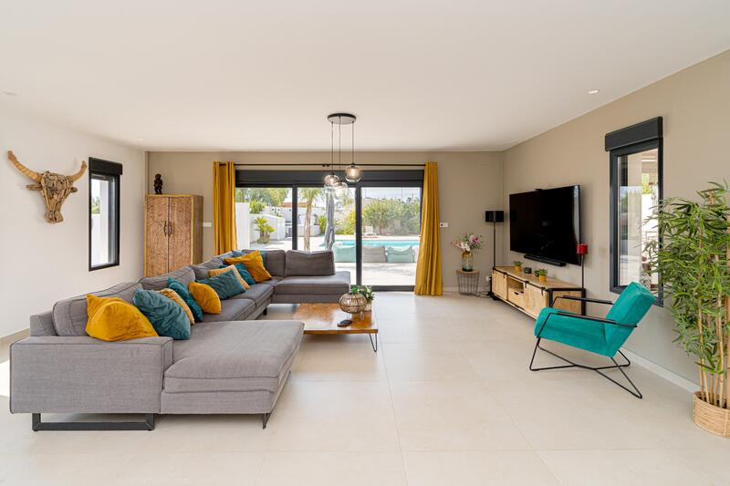 5 bedroom Villa for sale